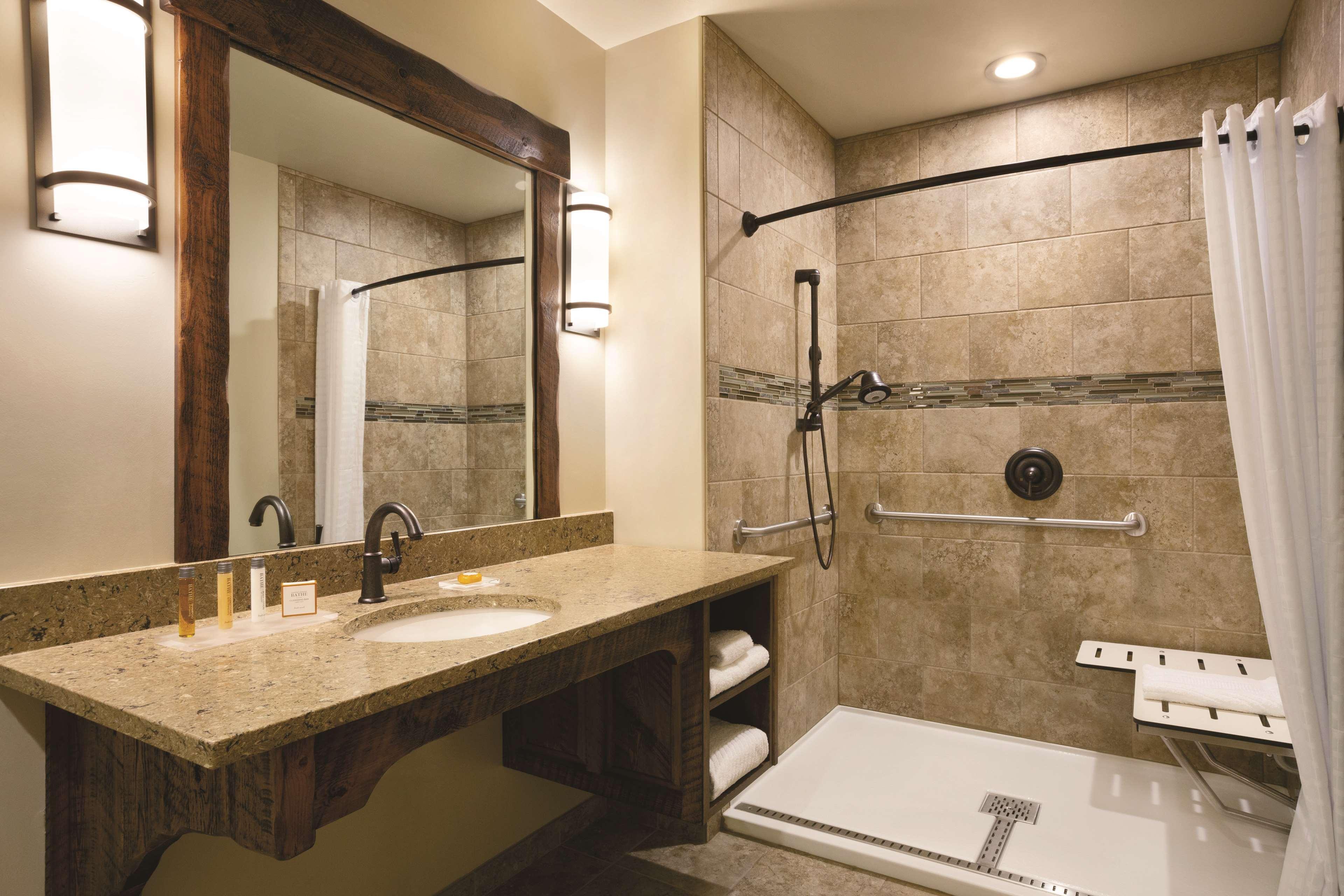 Glacier International Lodge كاليسبيل، مونتانا المظهر الخارجي الصورة