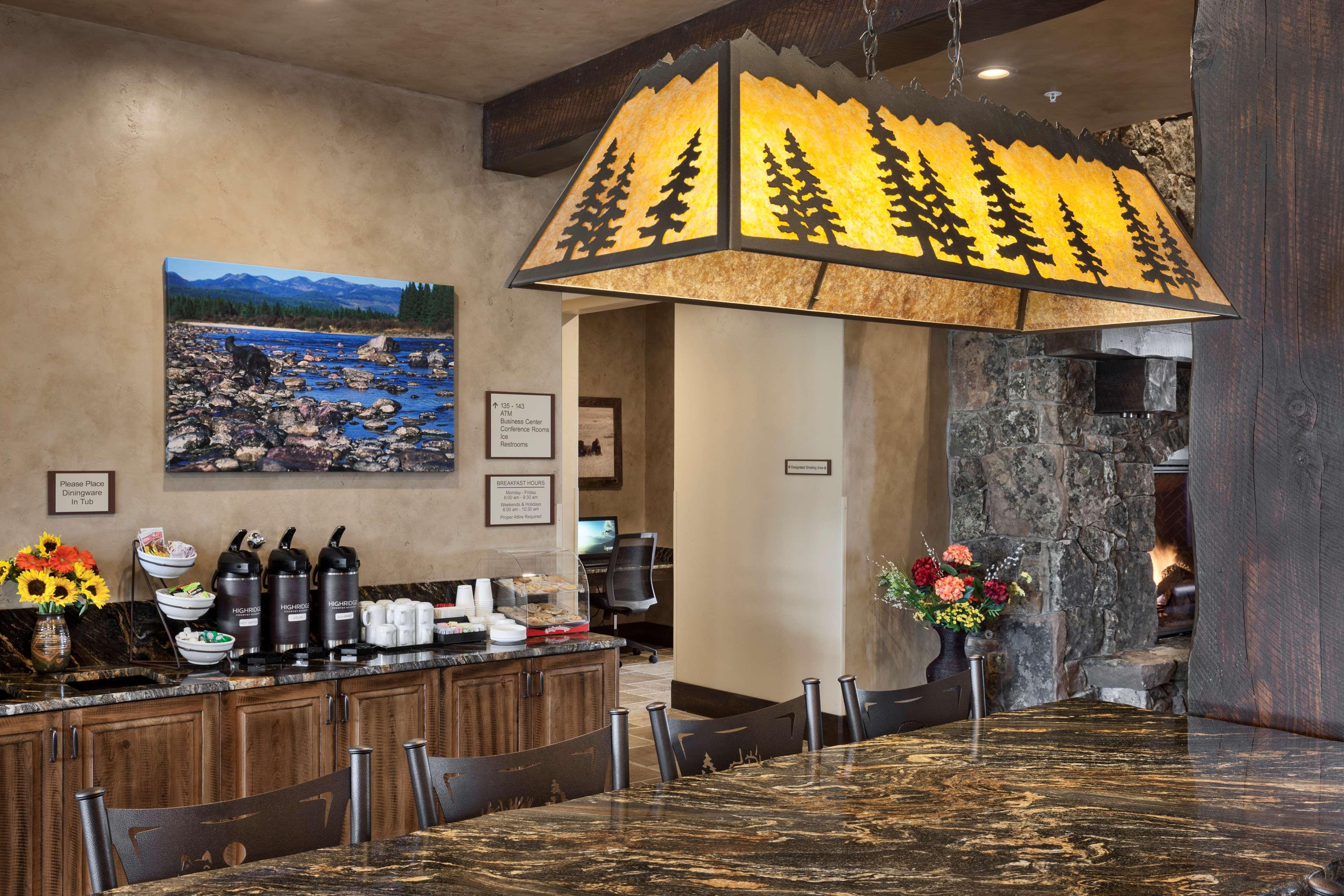 Glacier International Lodge كاليسبيل، مونتانا المظهر الخارجي الصورة