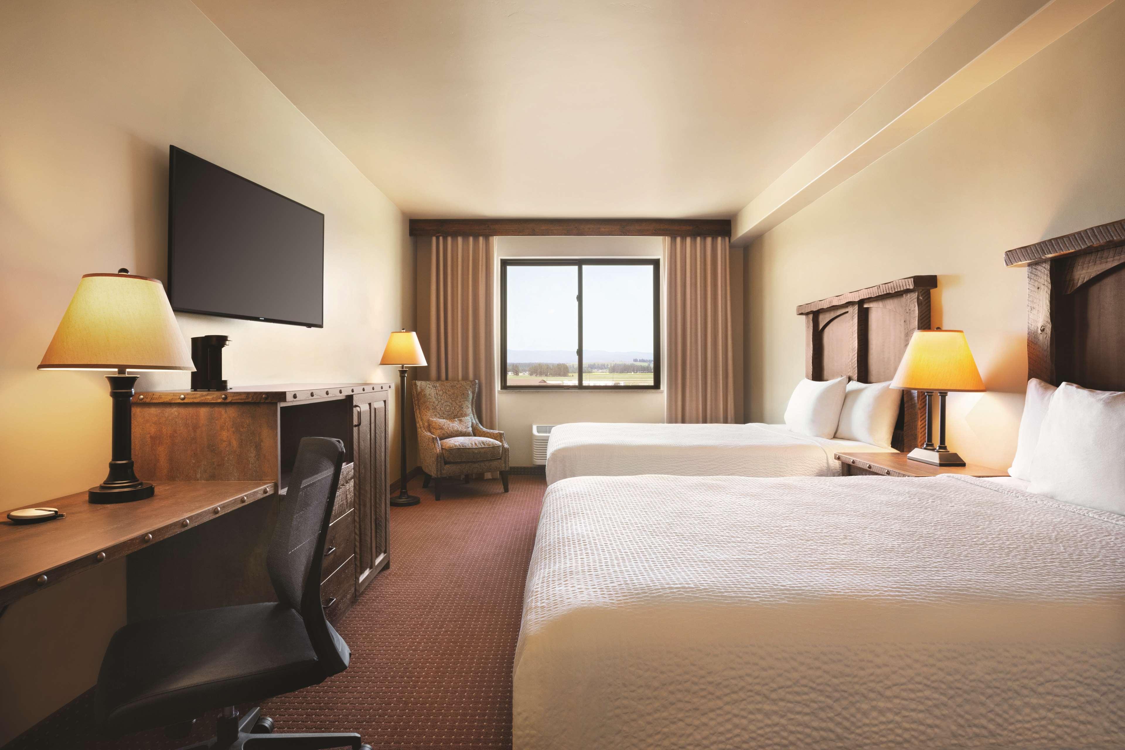 Glacier International Lodge كاليسبيل، مونتانا المظهر الخارجي الصورة