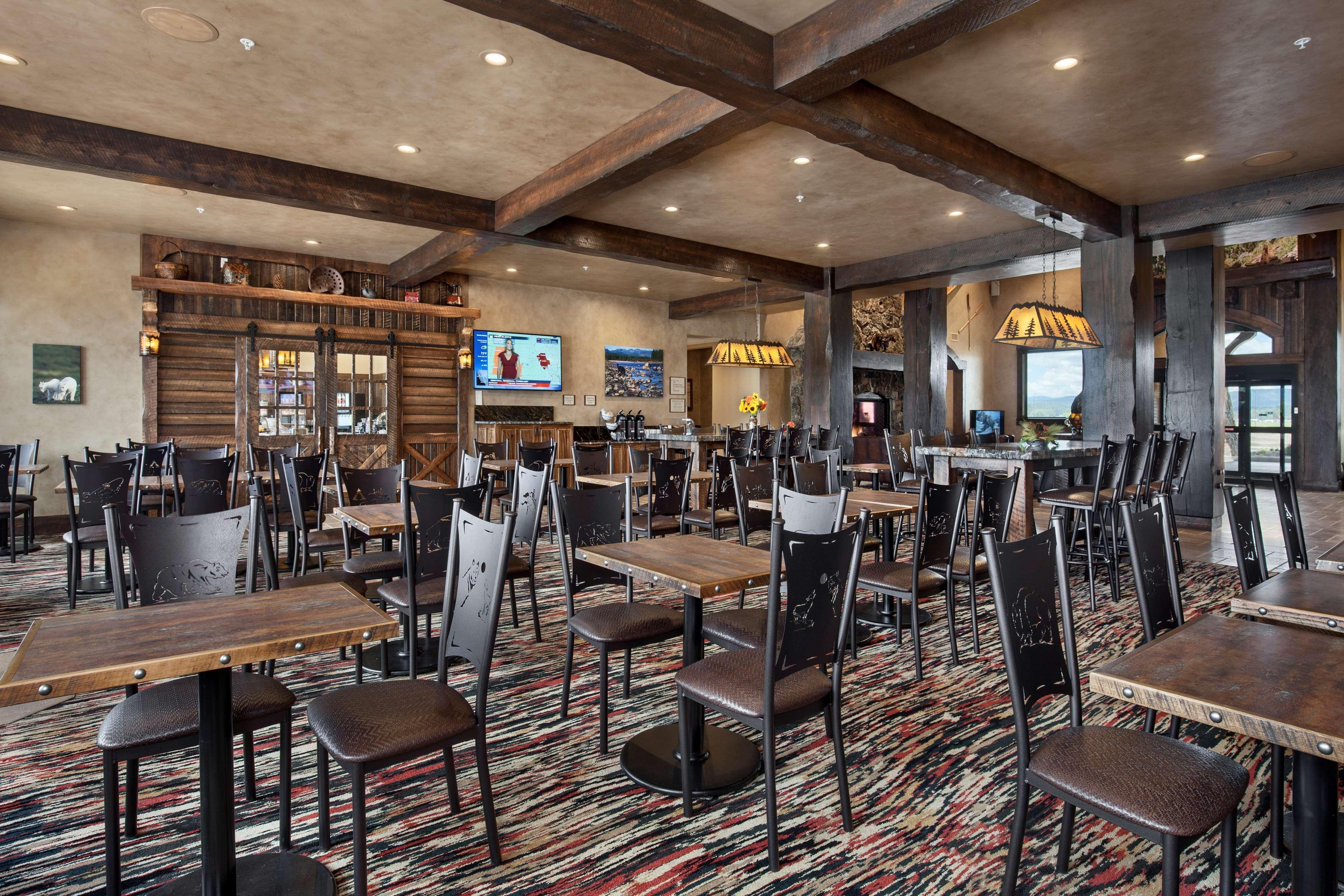 Glacier International Lodge كاليسبيل، مونتانا المظهر الخارجي الصورة