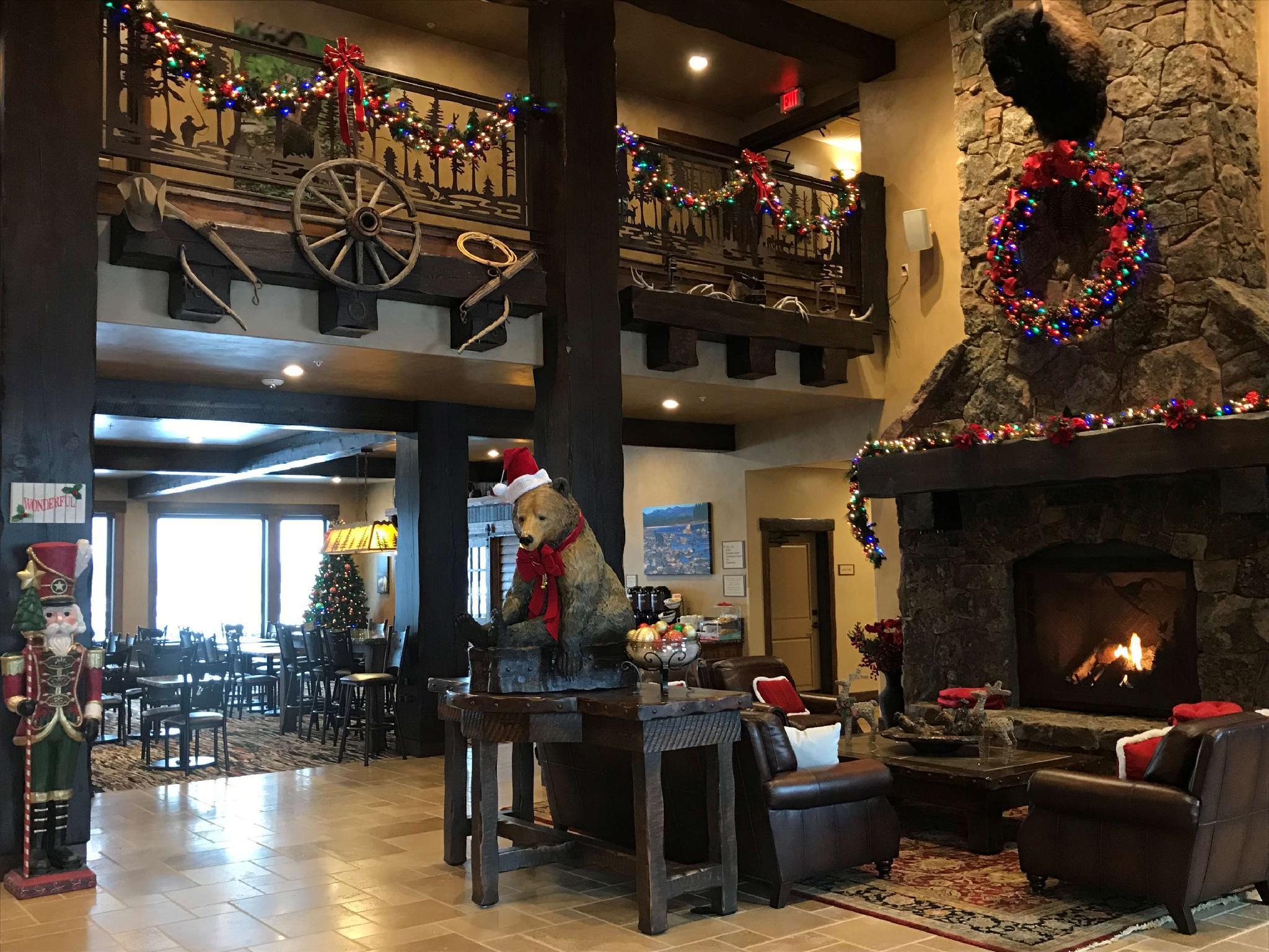 Glacier International Lodge كاليسبيل، مونتانا المظهر الخارجي الصورة